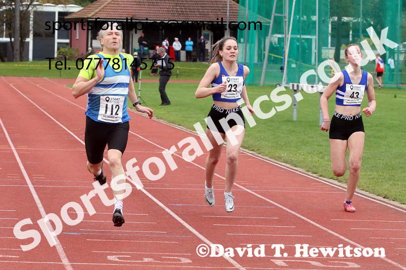 200 metres, NECAA Open Meeting, Morpeth, Sunday, October 18th. David T. Hewitson/Sports for All Pics